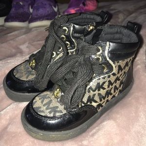 Micheal kors toddler booties